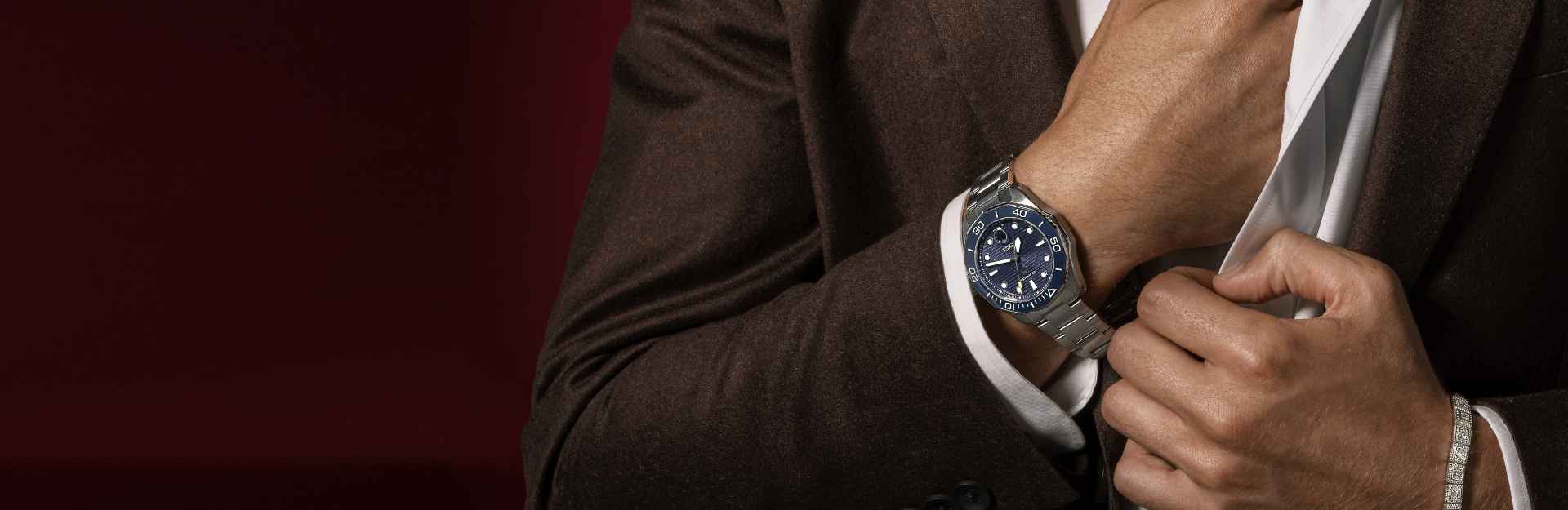 Shop all watches for men and women at Jared.